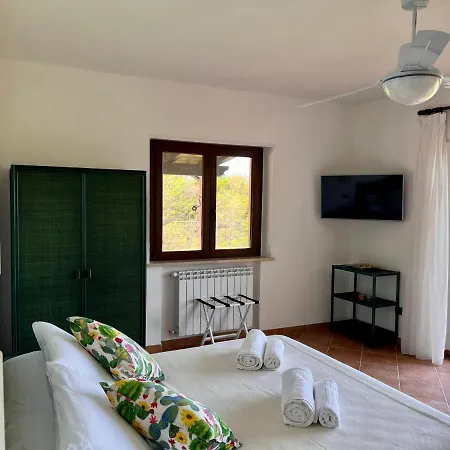 Green In Angisi Drapia