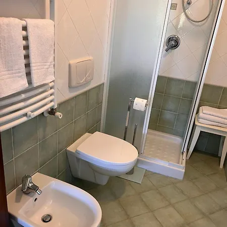 In Angisi Affittacamere 4*